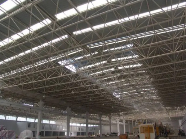 西藏网架工程施工中需要注意哪些事项?